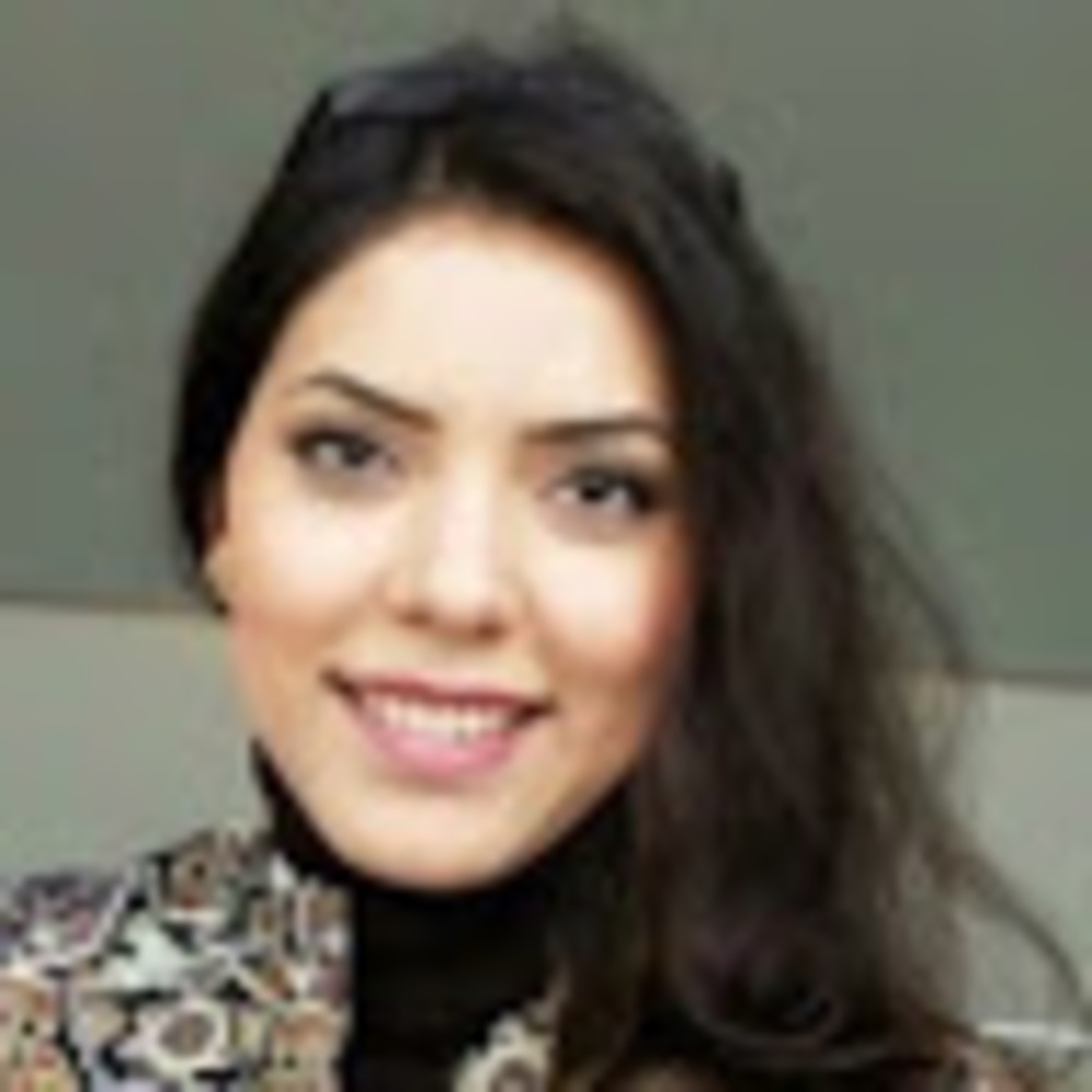 Meet your Posher, Parya